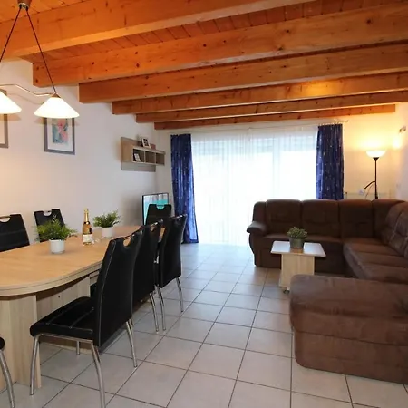 Seepark Burhave 11 Holiday home