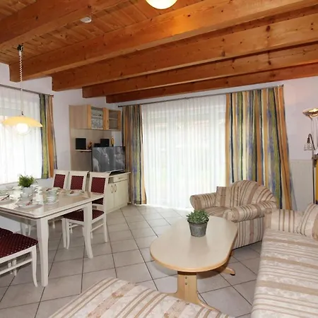 Seepark Burhave 11 *